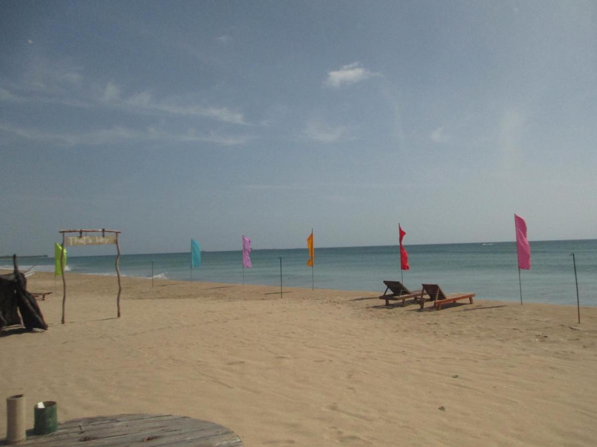Uppuveli Beach House Trincomalee Exterior foto